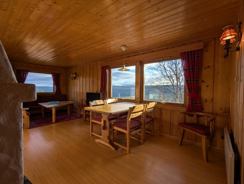 fjellbu 03 dining
